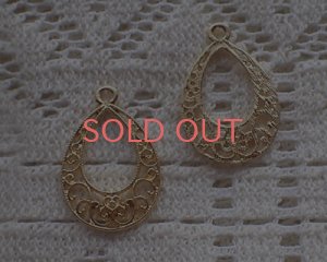画像1: /メタルチャーム/透かしドロップ/ライトゴールド(1個)