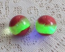画像2: ウランガラス玉/カラー入り/25mm(1個) (2)