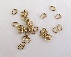 画像1: メッキなし真鍮/Cカン/約3×4mm/線径0.6mm(約1g)