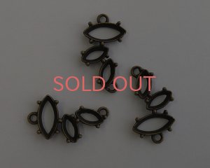 画像1: 訳ありメタルコネクター/ナベット3連/金古美(4個)