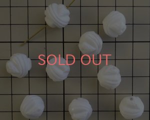 画像2: ヴィンテージ/ドイツ/プラスチック/カットホワイト(2個)