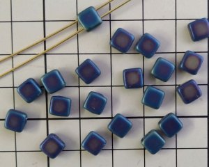 画像2: チェコガラスビーズ/2ホールタイル/マットブラックオーロラ(10個）