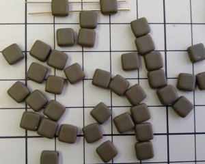 画像2: チェコガラスビーズ/2ホールタイル/マットカーキブラウン(10個）