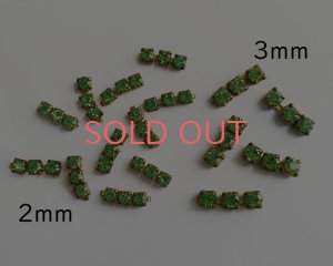 画像1: ヴィンテージ/プリセットパーツ/ペリドット（3連4爪）（4個入）