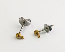 画像1: メッキなし真鍮/ステンレスポストピアス/横カン（１ペア） (1)
