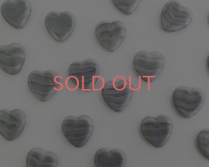 画像1: チェコガラスビーズ/テーブルカットハート/シルキーグレイ（1個）