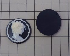 画像2: ns317ヴィンテージ/ドイツ/プラスチックカメオ/ラウンドブラック/約30mm/(1個) (2)