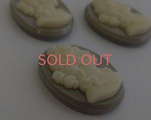 画像2: ns342/ヴィンテージ/ドイツ/ガラスカメオ/グレー×アイボリー/約40×30mm(1個）