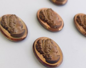 画像2: ns360/ヴィンテージ/ドイツ/ガラスカメオ/ブロンズ/約25×18mm(1個）