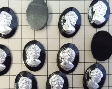 画像3: ns364/ヴィンテージ/ドイツ/ガラスカメオ/ブラック×シルバーA/約25×18mm (3)