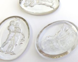 画像2: ns366/ヴィンテージ/ドイツ/ガラスインタリオペンダント/アダムとイブ約40×30mm（1個）