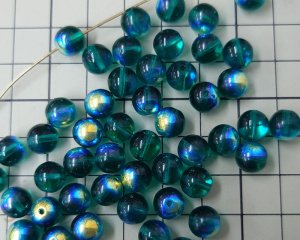 画像2: チェコガラスビーズ/ラウンド/エメラルドオーロラ/約8mm(10個)