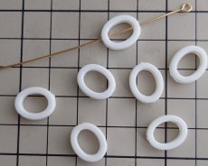 画像2: ヴィンテージ/ドイツ/プラスチック/ホワイトリング(2個) (2)