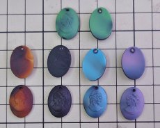 画像3: ns375/ヴィンテージ/ドイツ/ガラスカメオペンダント/グリーンブラック/約18×13mm（1個） (3)