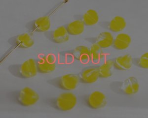 画像1: ヴィンテージ/ドイツ/ガラス/スリーサイドラウンド/イエローギブレ(2個)