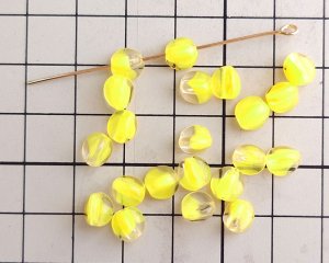 画像2: ヴィンテージ/ドイツ/ガラス/スリーサイドラウンド/イエローギブレ(2個)