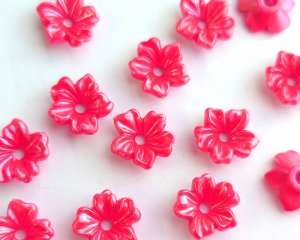 画像1: ヴィンテージ/ドイツ/プラスチック/フラワーG/レッドパール（2個）