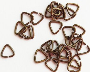 画像1: 三角カン/金古美/5mm（20個）