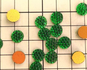 画像2: ヴィンテージ/ドイツ/ガラスカボション/グリーンシュガー/約9mm(1個)