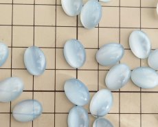 画像3: ヴィンテージ/チェコ/ガラスカボション/ライトブルームーン/約14×10mm(1個) (3)