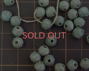 画像2: アンティーク/フランス/スフレガラス/グレイグリーン/約7〜8mm（1個）
