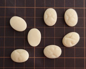 画像2: ns381/ヴィンテージ/ドイツ/ガラスカメオ/クリーム(1個）