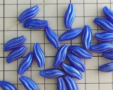 画像2: ヴィンテージ/ドイツ/プラスチック/なみなみチューブ/シルキーブルー(2個) (2)