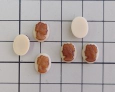 画像2: ns363/ヴィンテージ/ドイツ/ガラスカメオ/ベージュ×ブラウン/約10×8mm (2)