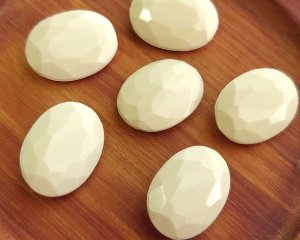 画像1: ヴィンテージ/ドイツ/プラスチック/アイボリーオーバル/約18×13mm(1個)
