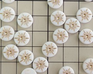 画像2: ヴィンテージ/ドイツ/プラスチック/ゴールドスノーフレーク約10mm（1個）