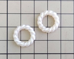 画像2: ヴィンテージ/日本/プラスチックツイストパールリング（1個）