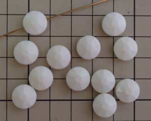 画像2: ヴィンテージ/ドイツ/プラスチックタブレット/ホワイト/約11mm（1個）