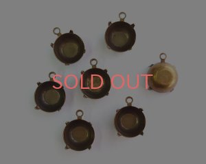 画像1: 48ss用/ブラスセッティング/クローズドバック/金古美（1個）