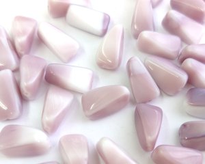 画像1: チェコガラスビーズ/ツイストトライアングル/ホワイト×パープル（2個）