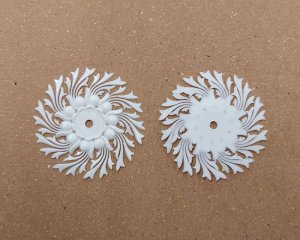 画像1: ヴィンテージ/ドイツ/プラスティック/レースフラワー/30mm（2枚）