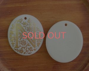 画像1: ヴィンテージ/USA/ポーセリン/イニシャルN(1個)