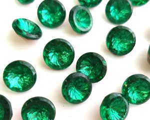 画像1: ヴィンテージ/ドイツ/CONCAVE SPIRAL/エメラルド/48ss(1個)