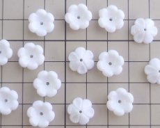 画像2: ヴィンテージ/プラスチック/ホワイトフラワー(2個) (2)