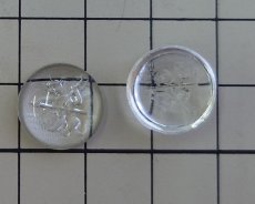 画像2: ヴィンテージ/ドイツ/ガラスインタリオ/チェロ弾きの猫/約13mm（1個） (2)