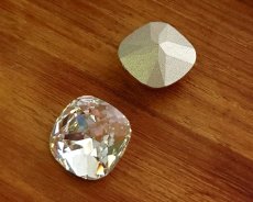 画像1: チェコ/プレシオサ/クッションカット/クリスタル/12mm(1個) (1)