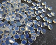 画像3: ヴィンテージ/チェコ/ガラス/オーバル/ホワイトオパール/約8×6mm(1個) (3)