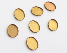 画像1: ブラス皿/10×8mm/オーバル/高さ1mm(1個) (1)