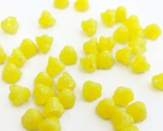 画像1: ヴィンテージ/日本/プラスチック/ミニフラワーパーツ/イエロー（4個） (1)