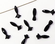 画像1: ヴィンテージ/ドイツ/プラスチック/ブラックフィッシュ/14×4mm(4個) (1)