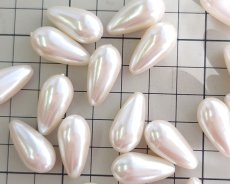 画像2: ヴインテージ/日本/プラスチック/縦穴パールドロップ/約22×10mm（2個） (2)