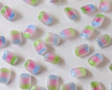 画像1: ヴィンテージ/ドイツ/ガラス/パステルアイリス/約8×6mm(1個) (1)