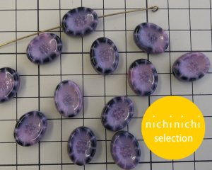 画像2: ns047/ヴィンテージ/ドイツ/オーバルフラワー(L)/ピンクブラック(2個)