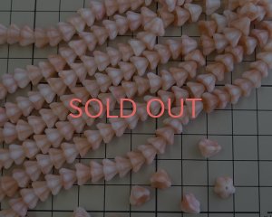 画像2: チェコガラスビーズ/ベルフラワー/ピーチクリーム(10個)