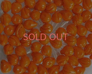 画像3: ヴィンテージ/ドイツ/プラスチック/何かの実っぽいビーズ/オレンジ(4個)