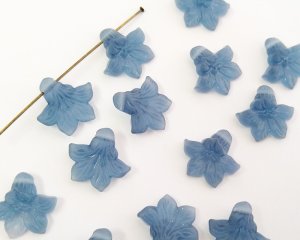 画像1: ヴィンテージ/ドイツ/ルーサイト/ブルーフラワードロップ(2個)